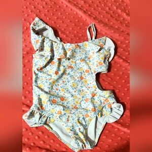 Shein 5t size 5 size 110 floral bathing suit with side cut out